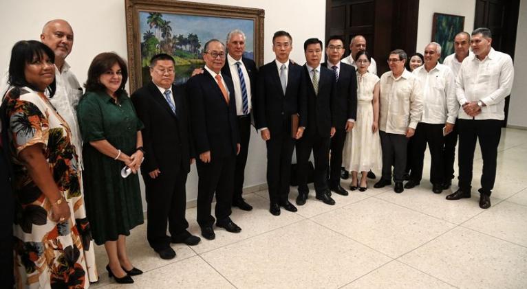 Cuba y China han alcanzado una altura histórica sin precedentes de las relaciones bilaterales