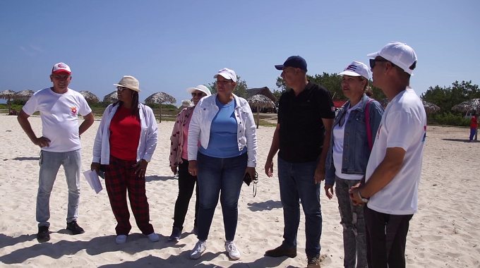Autoridades de Las Tunas chequean producción de alimentos y preparativos para el verano