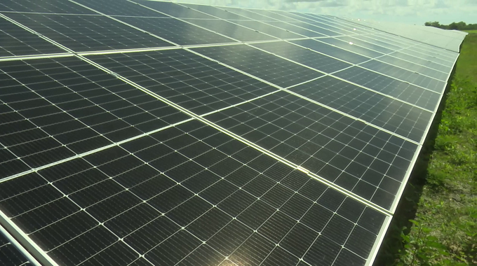 Obras solares apuestan por el respeto medioambiental en Las Tunas