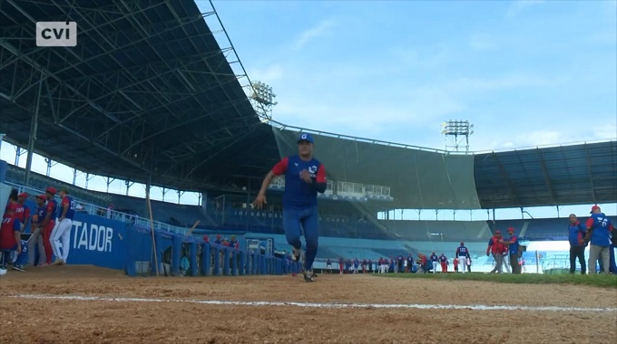 Realizan pruebas de Try Out a jóvenes talentos del béisbol cubano