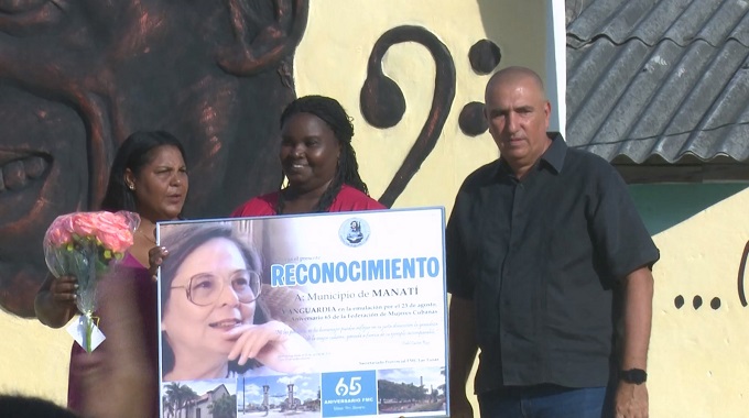 Realizan en Manatí acto provincial por el aniversario 65 de la Federación de Mujeres Cubanas