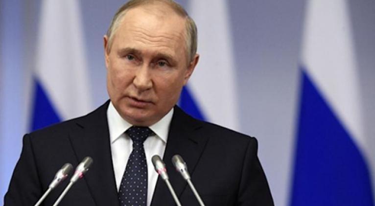Rusia y China condenan intentos de distorsionar historia, dice Putin