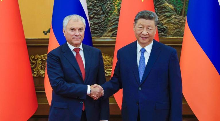 Xi Jinping elogia las "maduras" relaciones con Moscú