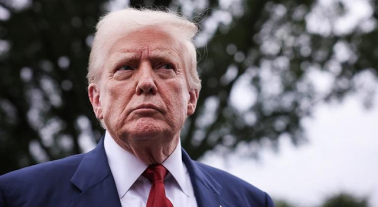 Trump aclara su orden de desplegar dos submarinos nucleares