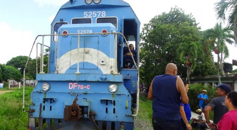 Evolucionan pacientes afectados por intoxicación en tren