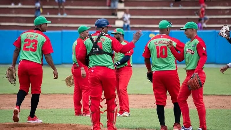 Las Tunas abre con victoria en Bayamo