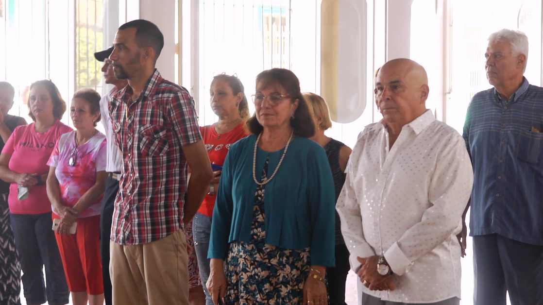 Entregan condecoraciones honoríficas de la Radio Cubana en Las Tunas