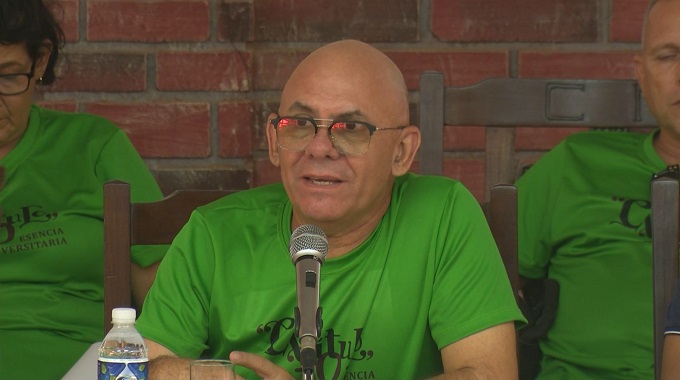 Recorre viceministro centros de la educación superior en Las Tunas