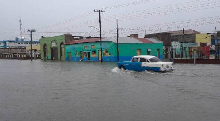Reportan derrumbes y deslizamientos de tierra en Santiago de Cuba ( + VIDEOS)