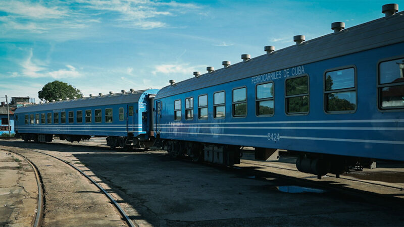 Unión de Ferrocarriles de Cuba denuncia vandalismo contra dos trenes nacionales