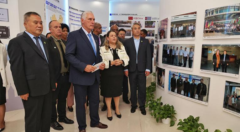 Visitó Díaz-Canel empresa chino-cubana de biotecnología