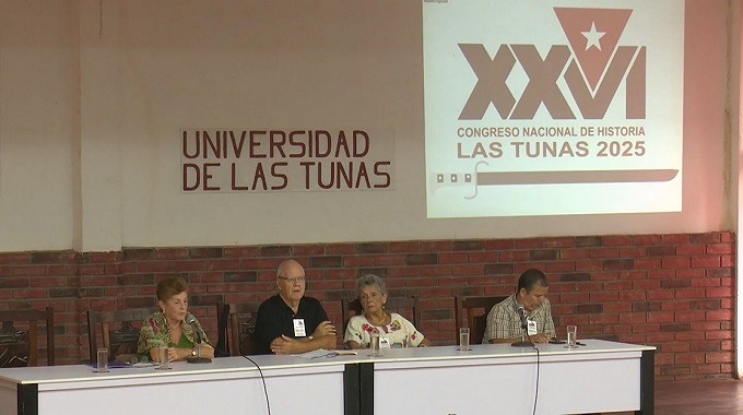 Continúan desarrollándose sesiones teóricas del Congreso Nacional de Historia