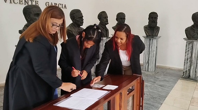 Asumen responsabilidades nuevos fiscales