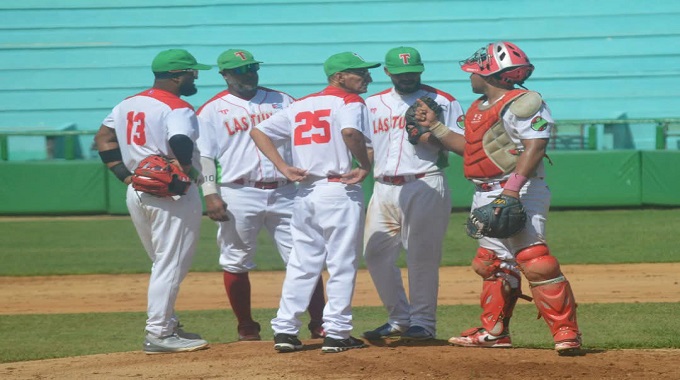 Leñadores pierden duelo con Holguín