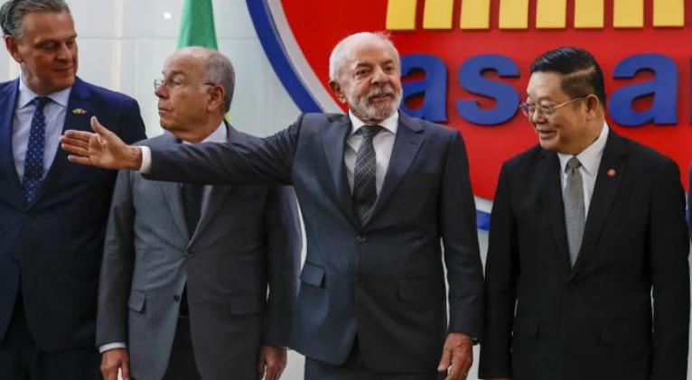 Lula sugiere a EE.UU. luchar juntos contra el narcotráfico en vez de «invadir» y «combatir»