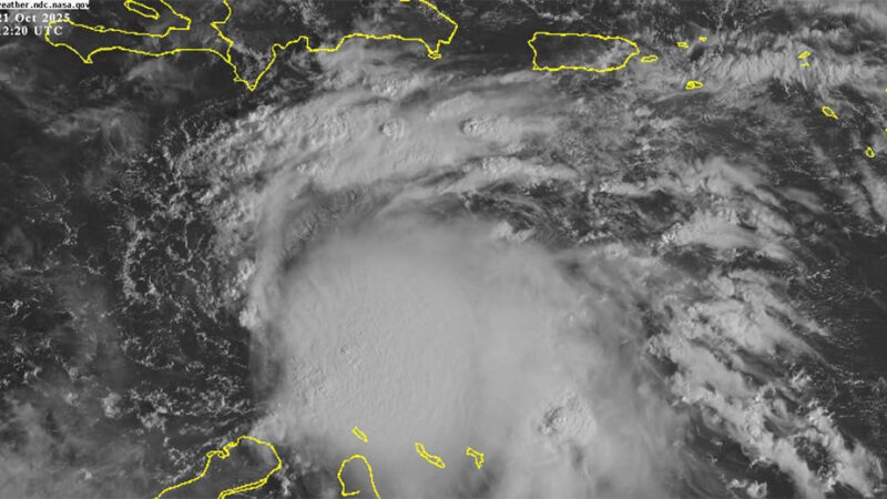 Se forma en el Caribe central la décimo tercera tormenta tropical de la temporada