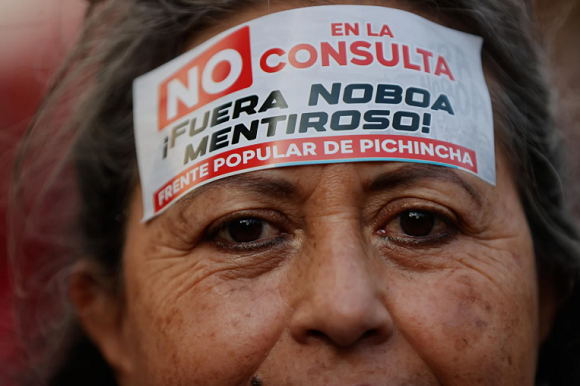 En Ecuador se impone el “No” en referéndum convocado por Noboa