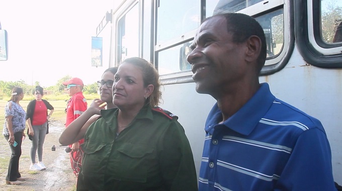 Regresan a sus hogares la primera avanzada de personas protegidas de Granma