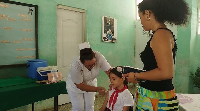 Inició en Las Tunas la campaña vacunatoria contra el Virus del Papiloma Humano