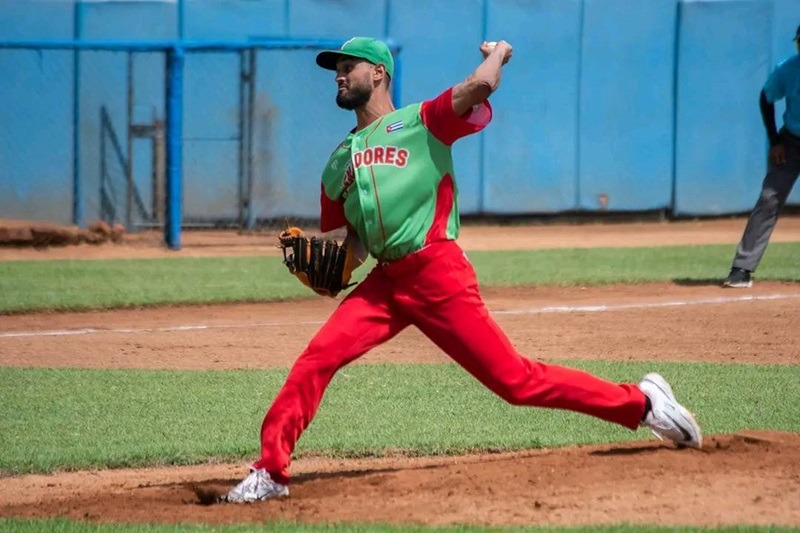 Las Tunas vence otra vez a los Toros