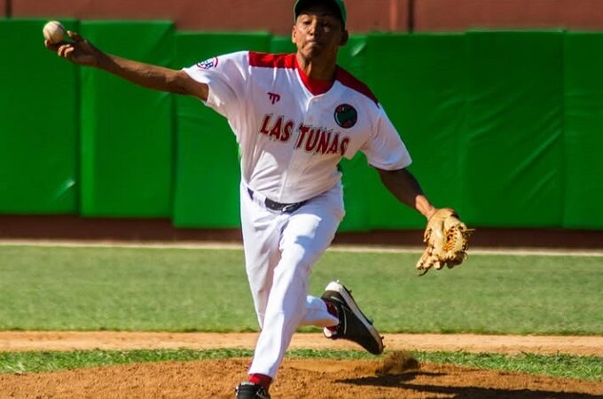 Las Tunas vence a Guantánamo en Serie 64