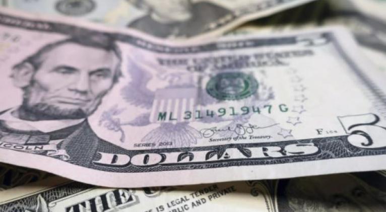 Lavrov: «El dólar debe ser un bien público global, no un arma de castigo»