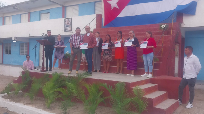 Celebró municipio de Puerto Padre el Día del Educador