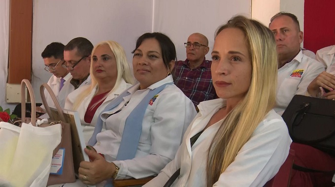 Conmemoran en Las Tunas el aniversario 42 del Programa del Médico y la Enfermera de la Familia