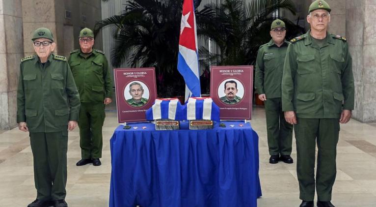 Autoridades de Cuba rinden guardia de honor a caídos en Venezuela (+ VIDEO)