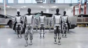 Elon Musk quiere comercializar los robots Optimus hacia fines de 2027