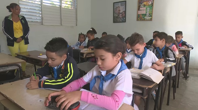 Mantienen servicios de educación en Las Tunas pese a contingencia energética