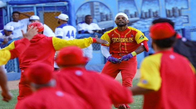 Matanzas a la final, Las Tunas a un paso