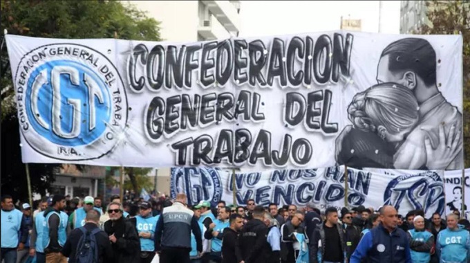Gremios argentinos planean más acciones contra reforma laboral