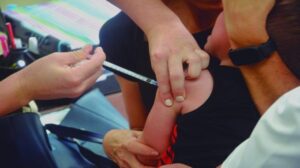 Después de su registro en 2024, la vacuna Quimi-Vio® (heptavalente) fue administrada a los infantes de dos años de edad. Foto: Juvenal Balán