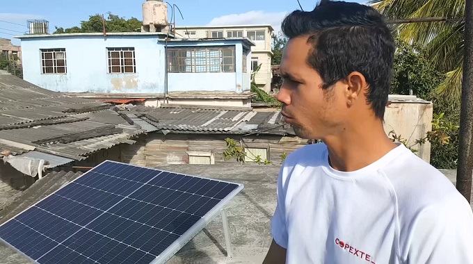 Paneles solares benefician a trabajadores de la salud y educación en Puerto Padre