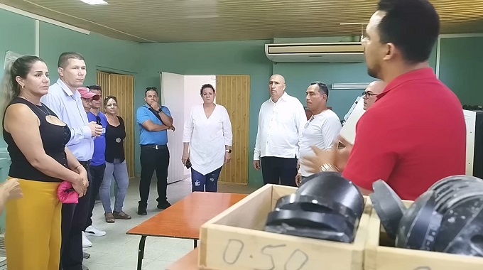 Se inicia un proyecto para la salud óptica de los pobladores de Las Tunas