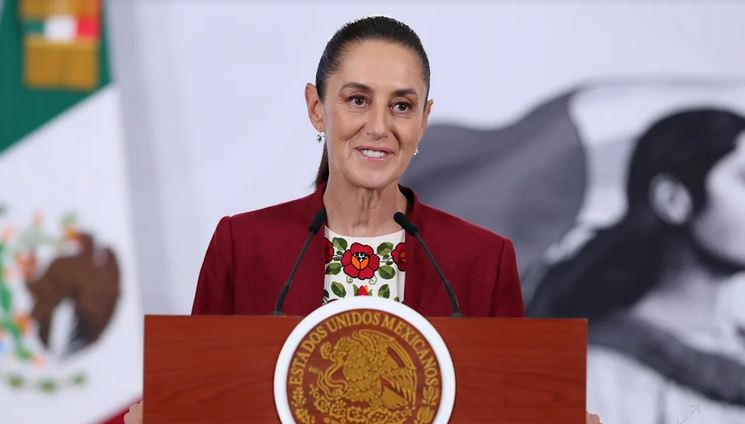 Sheinbaum dice estar "orgullosa" de apoyar a Cuba y niega opacidad en envío de ayuda