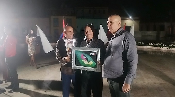 Celebran en Las Tunas el aniversario 65 de la fundación del Partido Comunista de Cuba