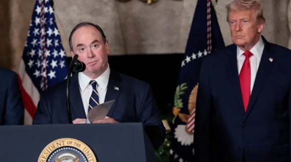 Destituyen “con efecto inmediato” al secretario de la Marina de EEUU