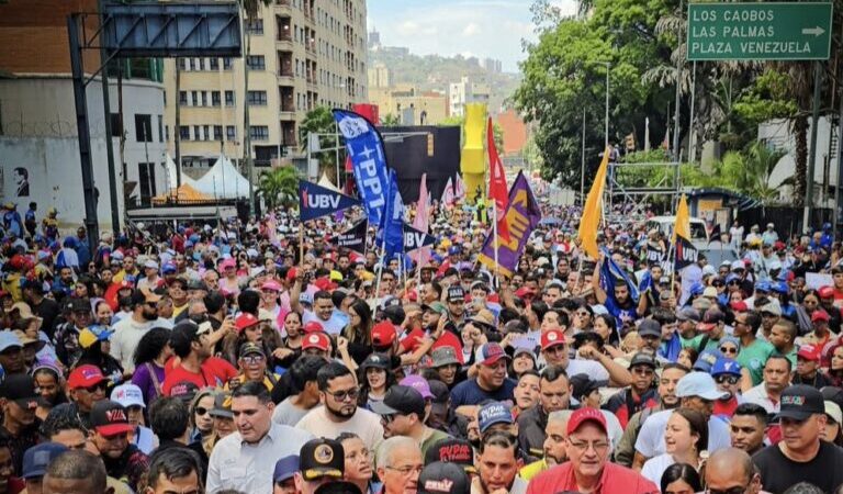 Venezuela: pueblo marcha en conmemoración del Día de la Dignidad Nacional