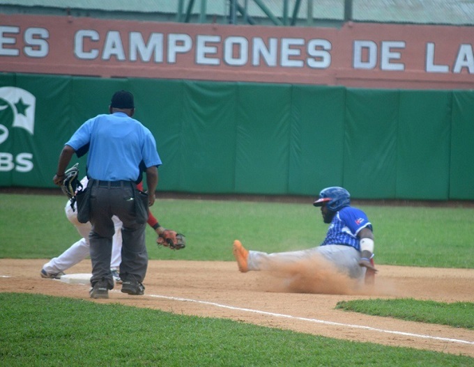 Industriales se lleva duelo con Leñadores