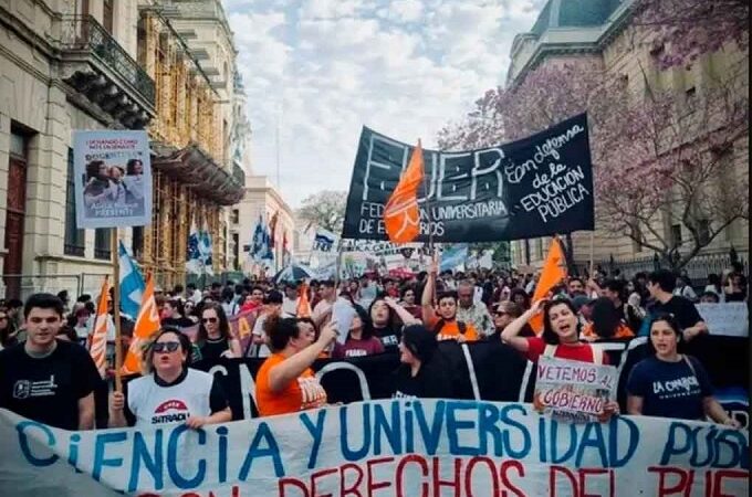 Prevén marchas masivas por la universidad pública en toda Argentina