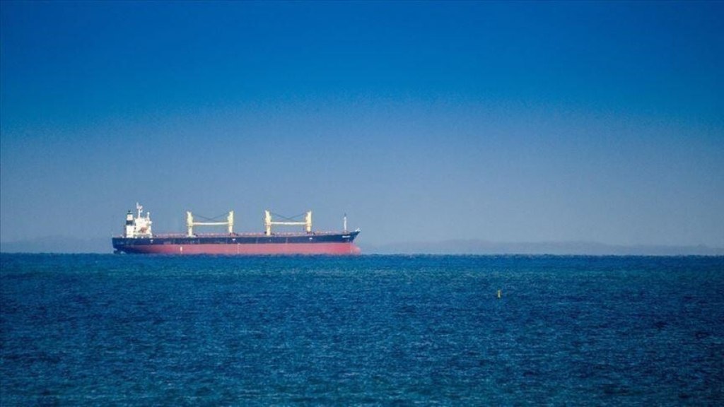 Primer buque iraní atraviesa la zona del bloqueo naval estadounidense