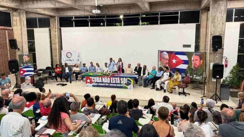 Brasileños reafirman solidaridad con Cuba durante acto en Bahía