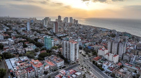 ¿Habrá que pagar por los edificios multifamiliares en Cuba? Lo que realmente dice el proyecto de Ley de Vivienda