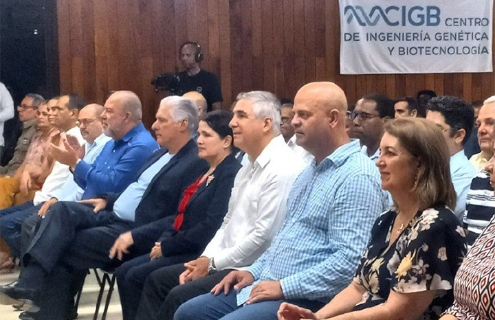 Presente Díaz-Canel en acto por aniversario 40 del CIGB