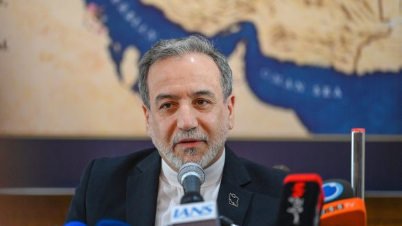 Canciller de Irán: Trump violará acuerdo si no frena a Israel, y responderemos con fuerza