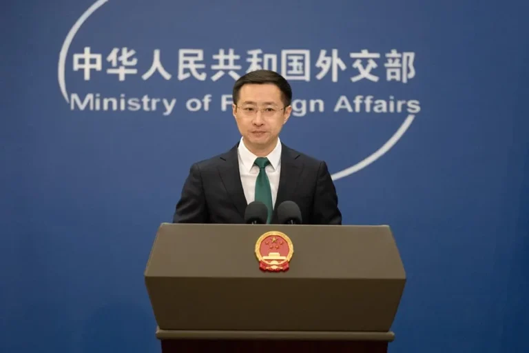 China defiende relación con Cuba y rechaza acusaciones de EE.UU.