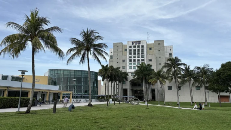 Estados Unidos amplía control migratorio sobre estudiantes y periodistas extranjeros
