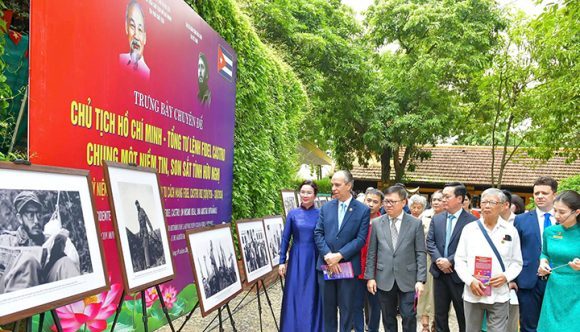 Vietnam inaugura una exposición dedicada a Fidel y Ho Chi Minh